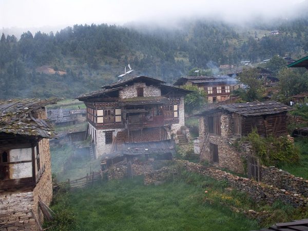 Dorfalltag im Ura Tal Bumthang Bhutan