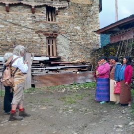 Empfang der Dorffrauen in Ney Lhuentse